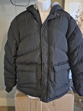 Men's Black Hooded Puffer Jacket